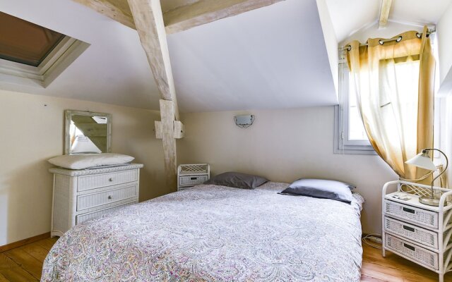 Apartment in Cannes for four & Business