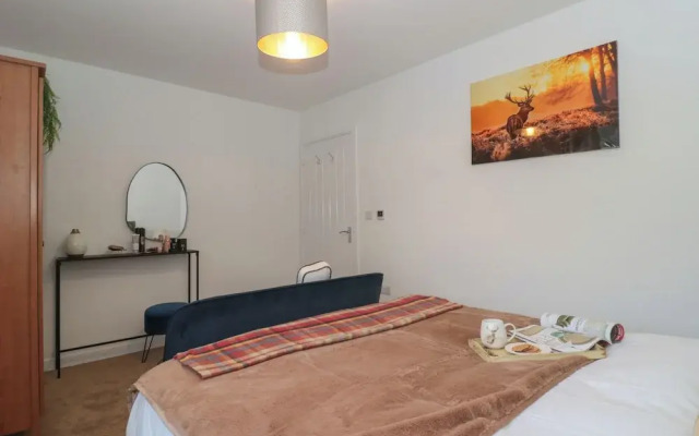 Cotswold Outlet Coach House