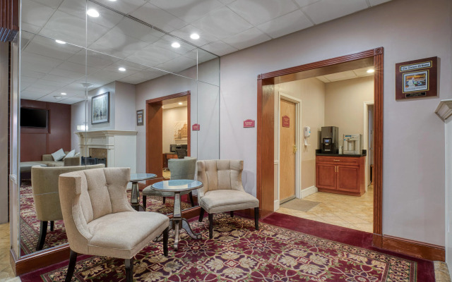 Best Western Plus Wilkes Barre Center City