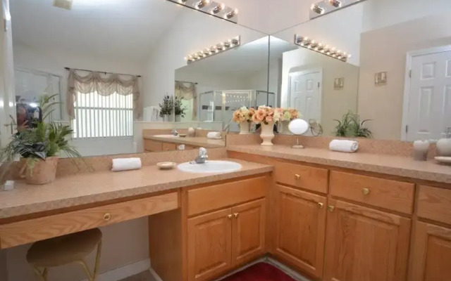 4662 4-bed Disney Area Home W/games Room/spa