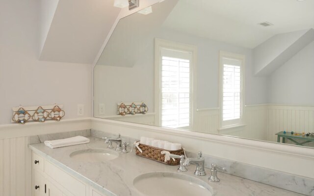 26 Mousehole Lane - Four Bedroom House