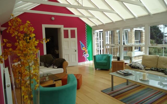 Westwell Hall