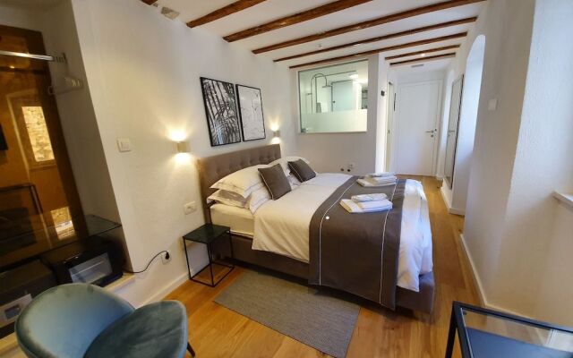 The Suites at Central Split