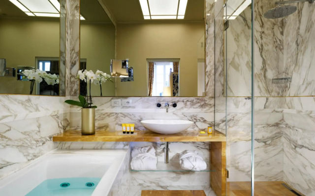 San Firenze Suites & Spa
