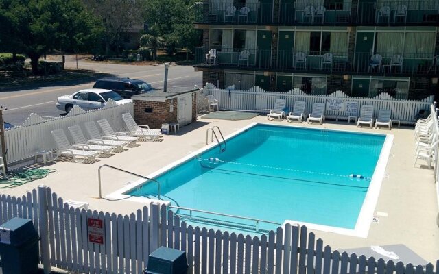 Hurl Rock Motel