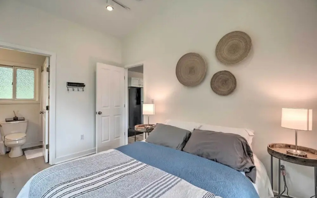 Airy & Bright Hideaway Near Smugglers' Notch!
