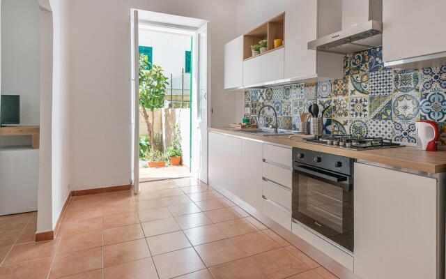 Juriol in Alghero With 1 Bedrooms and 1 Bathrooms
