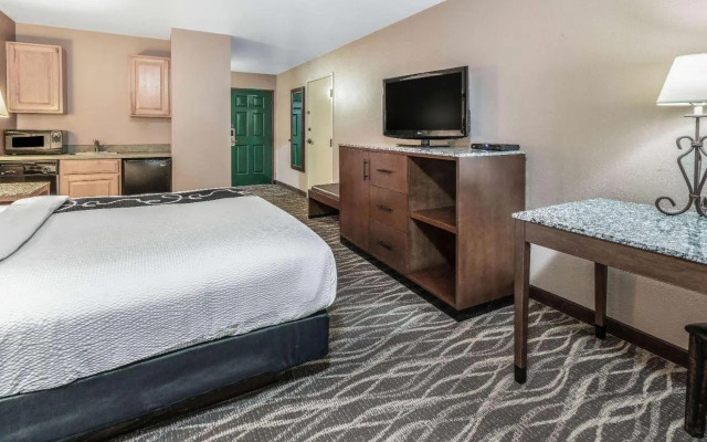 La Quinta Inn & Suites by Wyndham Belgrade - Bozeman Airport