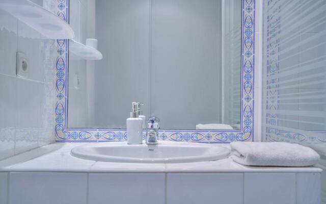 Risso - a modern one bedroom with pool