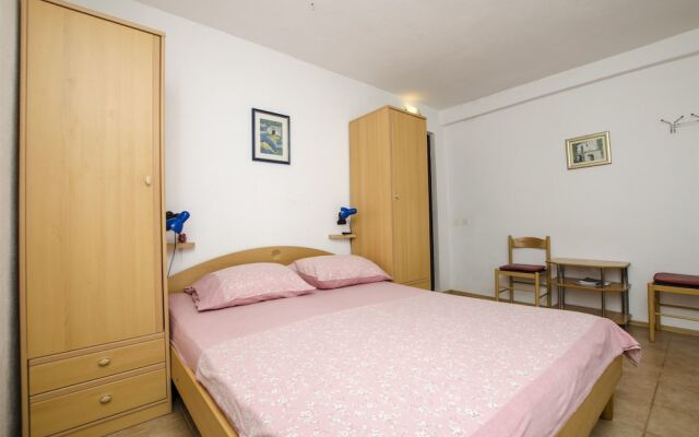 Apartments Zdenko