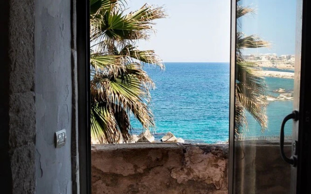 Charming seafront room - Wonderful Italy