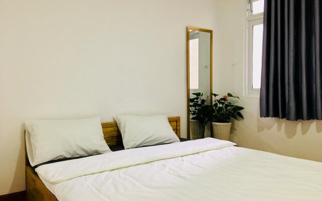 Lens Hostel