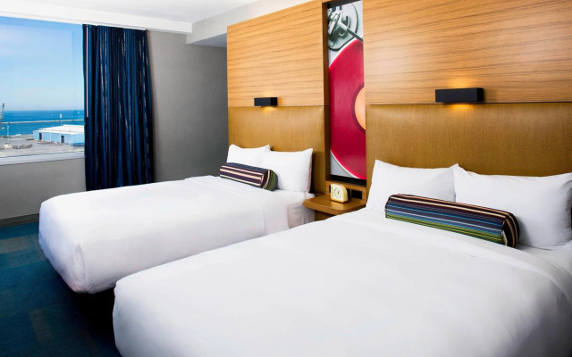 Aloft Cleveland Downtown