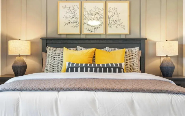 Earl Grey Escape - Chic 3 Bdr!