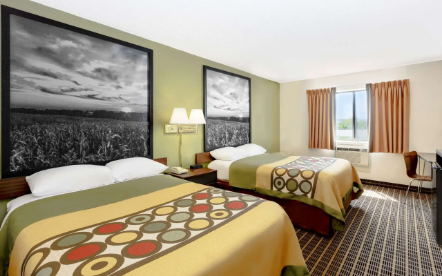 Super 8 by Wyndham Norfolk