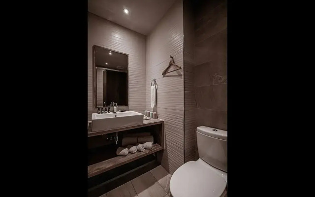 Somer Chew Hotel