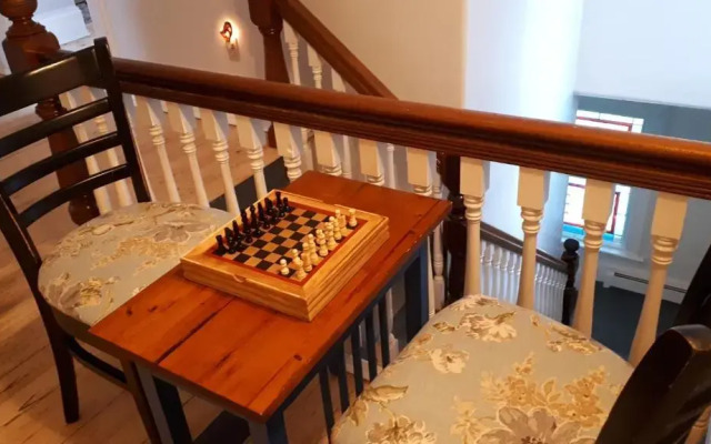 Hillside Landing B&B