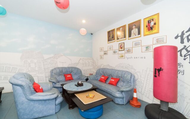 Winggarden Murals House