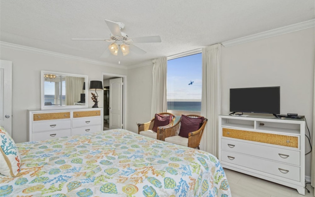 Shoreline Towers 1111 3 Bedroom Condo