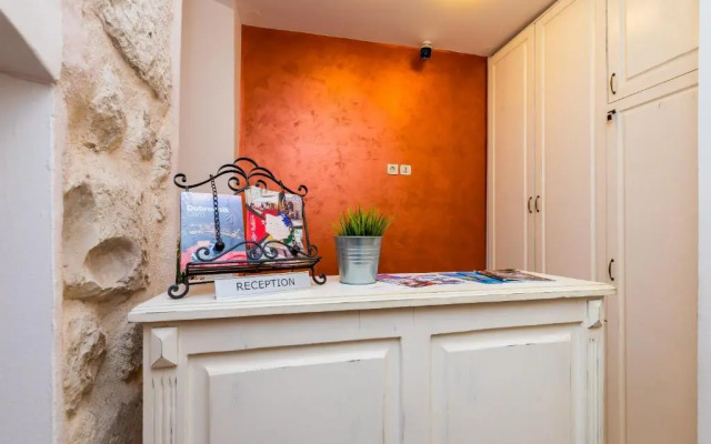 Historical City Center Apartment