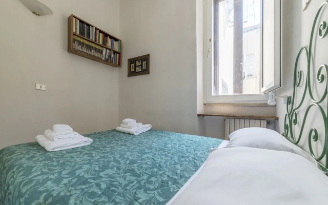 San Lorenzo Wooden Flat