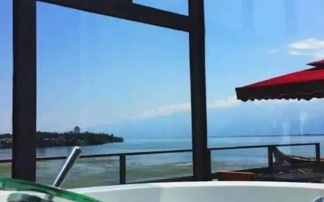 Dali Shuanglang Macchiato Sea View Inn