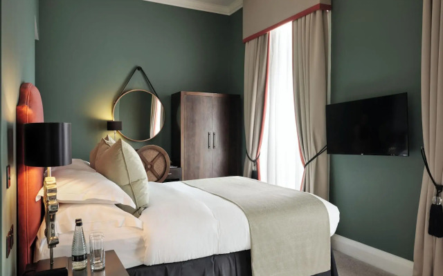 Montagu Place Hotel