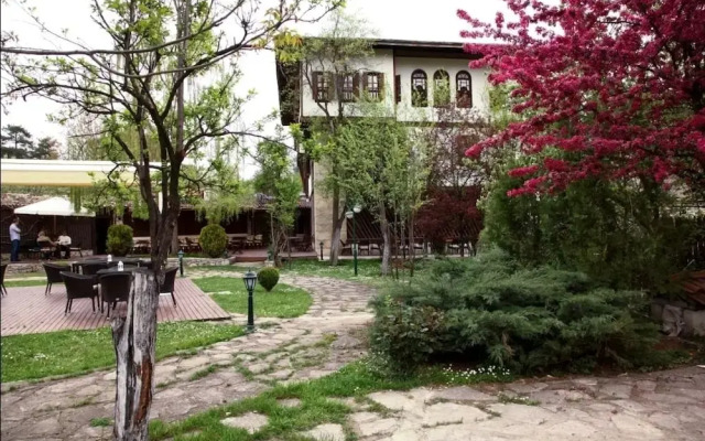 Gokcuoglu Konagi