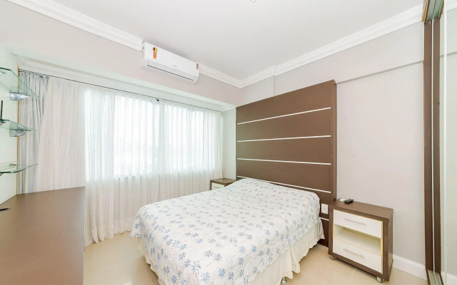 Apto Amplo 1SUI+2Q Quadra Mar 50m da Praia