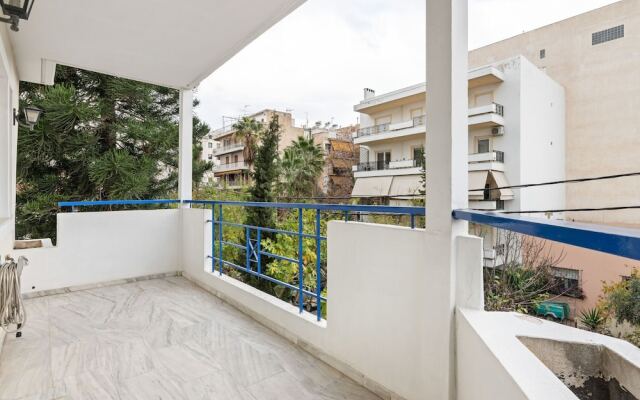 Homely Apartment in Piraeus With Balcony