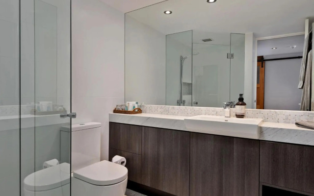 KoKo Nanook Squatters 15