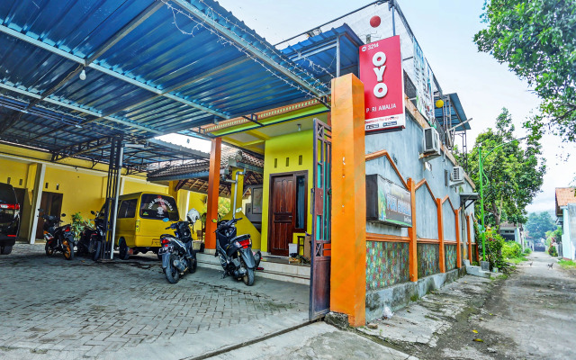 OYO 3214 Puri Amalia