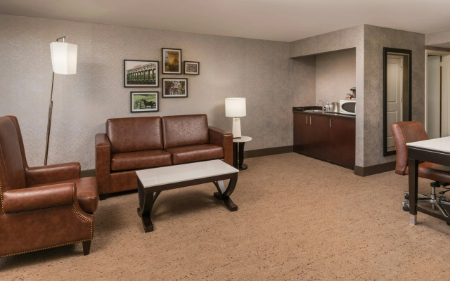 The Saratoga Hilton