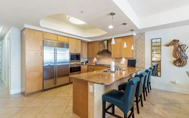 Turquoise Place C2205