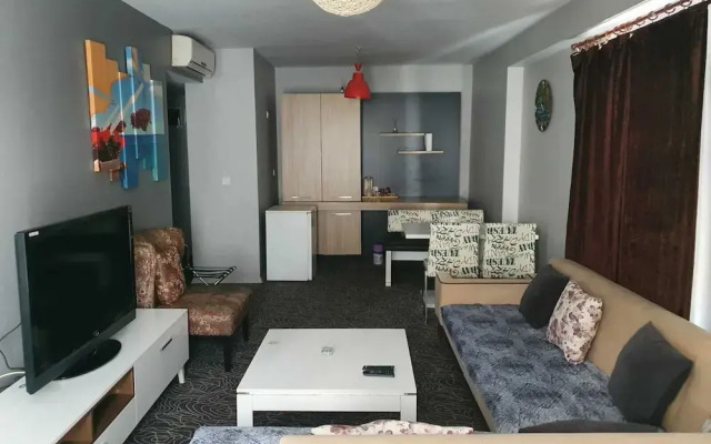 İNCİ House
