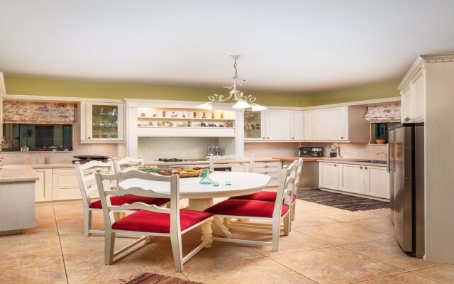 Pool Villa Golden Crest 200mt From sea