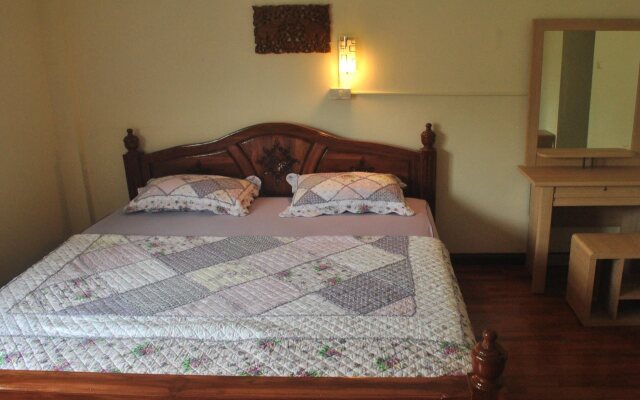 Lemongrass Guesthouse and Cafe