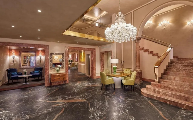 Accademia Hotel