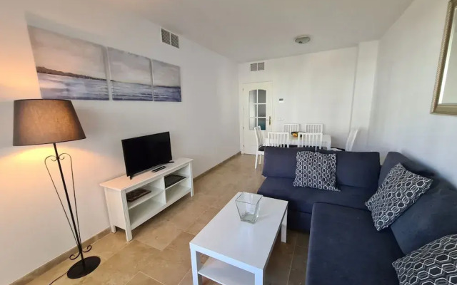 Lovely 2-bed Apartment in Marina de la Duquesa