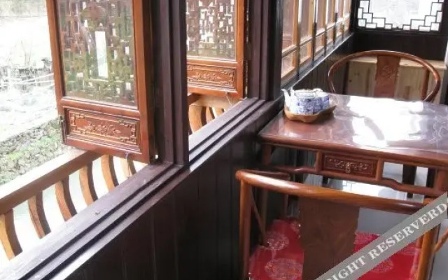 Wuyuan Baifulou Guest House