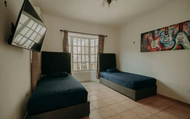 Luxury Cancun city life style