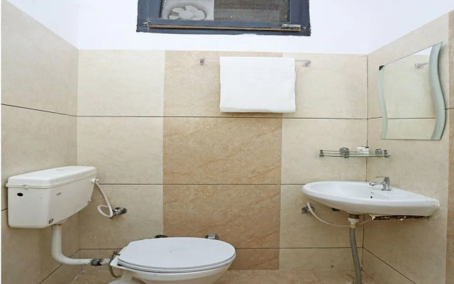 OYO 10827 Hotel Dev Bhoomi