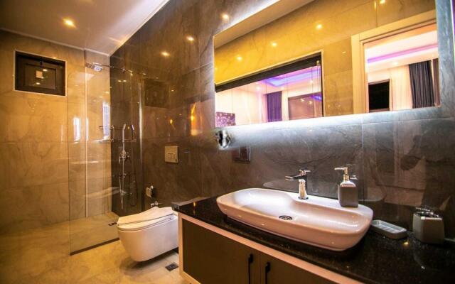 Villa With Jacuzzi Hammam Sauna and Pool in Kas