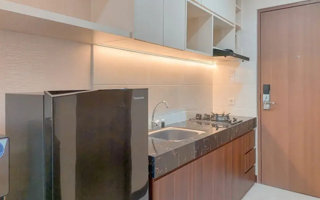 Minimalist And Warm Studio Apartment At B Residence