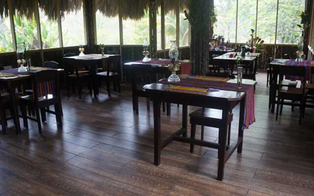 Pine Ridge Lodge