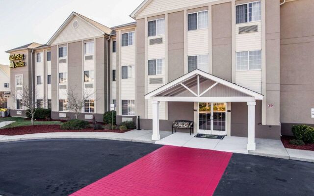 Candlewood Suites Charlotte - Arrowood, an IHG Hotel