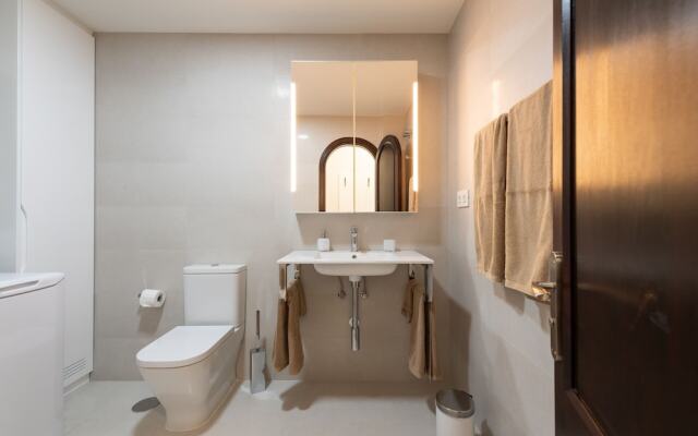 Cute apartment next to beach. P27 Swimming pool