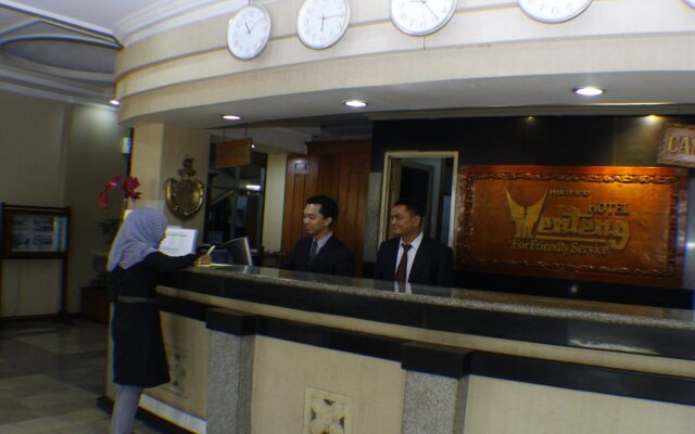 Hotel Menteng 2
