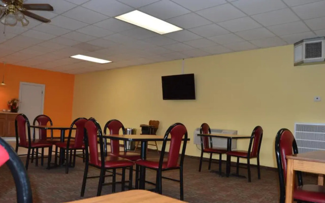Americas Best Value Inn Tulsa at I-44