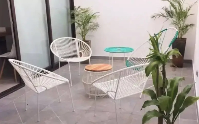 Comfortable, Spacious Penthouse- 2 Bedrooms- 7 People